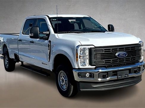 New 2026 Ford F250 XL w/ FX4 Off-Road Package image 2