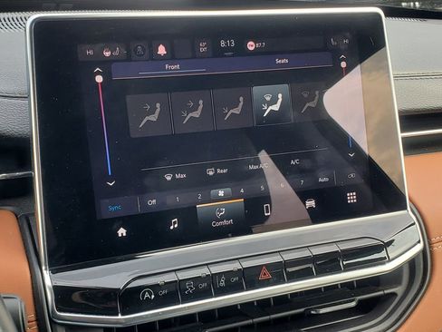 Used 2022 Jeep Compass Limited image 22