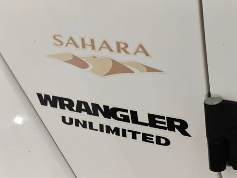 Used 2013 Jeep Wrangler Unlimited Sahara w/ Dual Top Group image 36