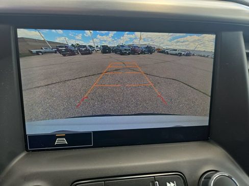 Used 2023 GMC Acadia SLT FWD image 29