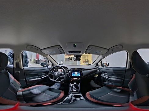 Used 2025 Nissan Versa SR w/ Trunk Package image 17