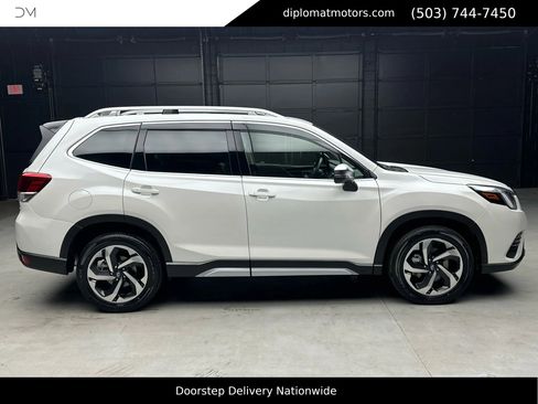 Used 2024 Subaru Forester Touring image 8