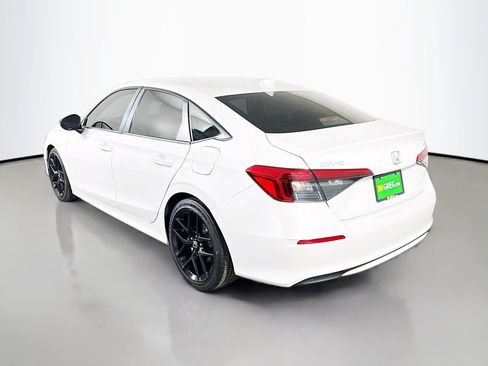 Used 2024 Honda Civic Sport image 7