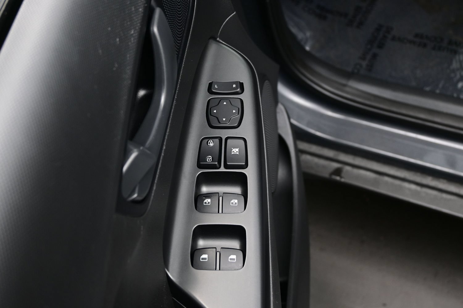 Certified 2023 Hyundai Kona SEL AWD/4WD image 10