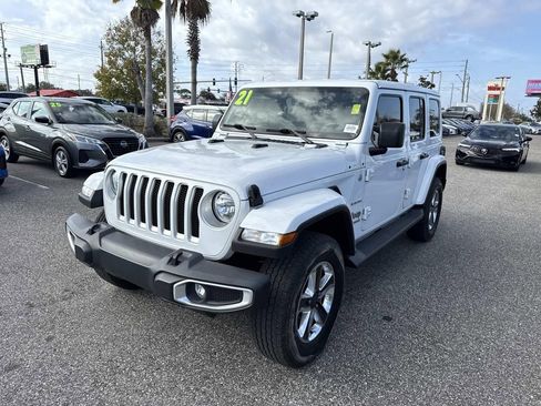 Used 2021 Jeep Wrangler Unlimited Sahara image 8