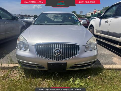 Used 2011 Buick Lucerne CXL FWD image 2