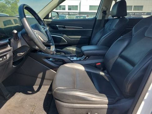 Used 2025 Kia Telluride S AWD/4WD image 18