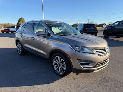 Used 2018 Lincoln MKC Select w/ Select Plus Package image 1