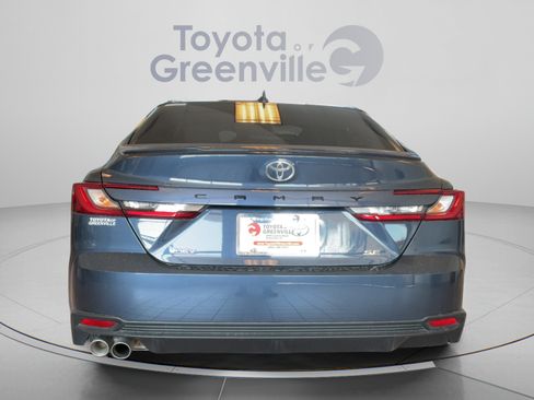 Used 2026 Toyota Camry SE w/ Multimedia Upgrade Package FWD image 5
