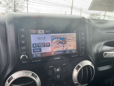 Used 2014 Jeep Wrangler Unlimited Sahara w/ Max Tow Package image 29