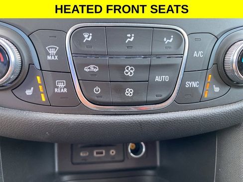 Used 2023 Chevrolet Equinox LT image 13