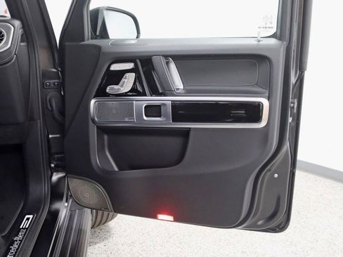 Used 2025 Mercedes-Benz G 550 image 37