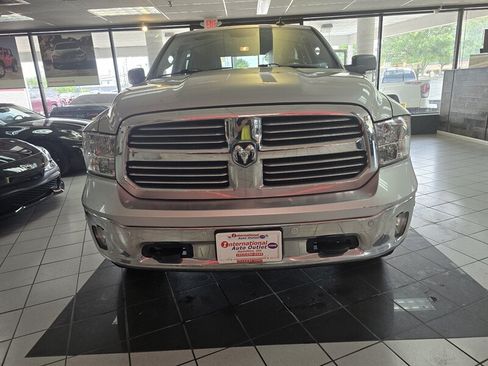 Used 2016 RAM 1500 Big Horn AWD/4WD image 3