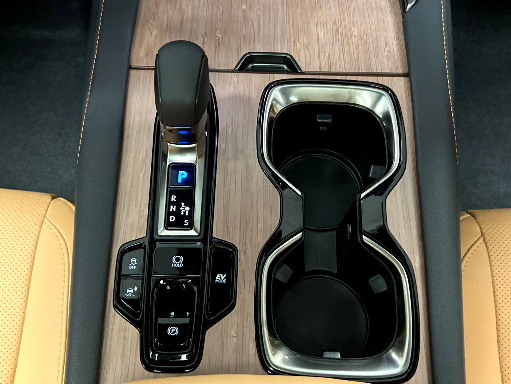 New 2026 Lexus RX 350h AWD/4WD image 32