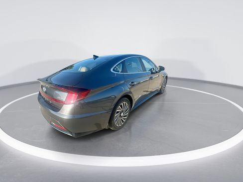 Used 2023 Hyundai Sonata Limited w/ Cargo Package FWD image 8