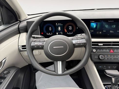 New 2026 Hyundai Tucson SE image 12