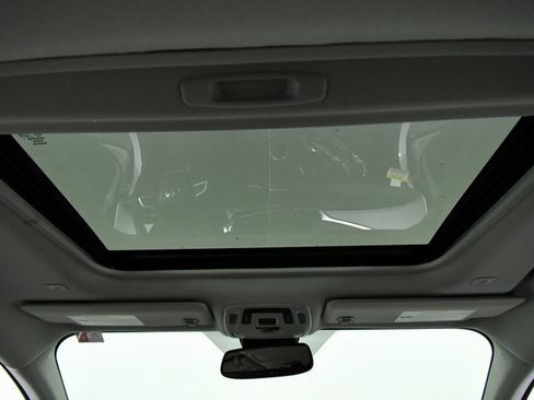 New 2026 Toyota Sienna XLE image 25