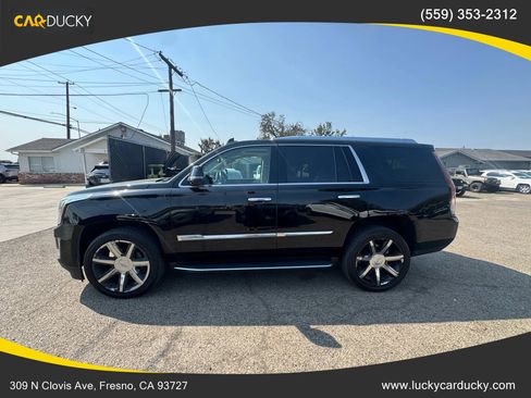 Used 2015 Cadillac Escalade Luxury image 8