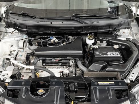 Used 2020 Nissan Rogue S FWD image 3
