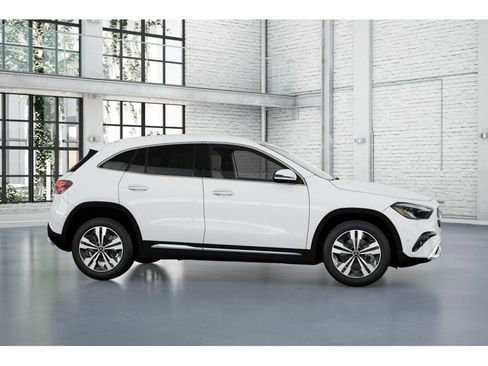 New 2026 Mercedes-Benz GLA 250 4MATIC image 15