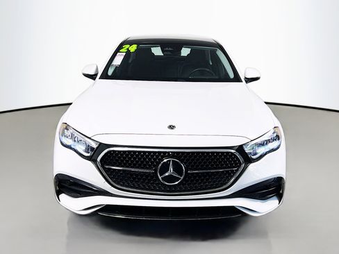Used 2024 Mercedes-Benz E 350 4MATIC Sedan image 11
