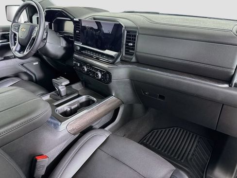 Used 2023 Chevrolet Silverado 1500 LTZ w/ Technology Package AWD/4WD image 30