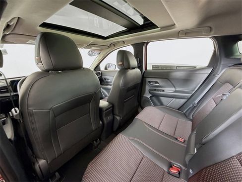 Used 2026 Nissan Kicks SR w/ SR Premium Package image 10