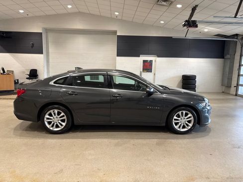 Used 2016 Chevrolet Malibu LT FWD image 8