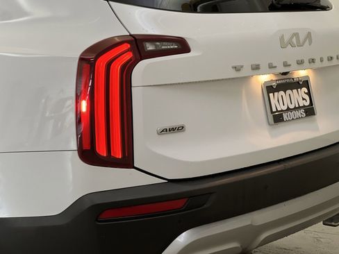 Used 2022 Kia Telluride EX AWD/4WD image 30