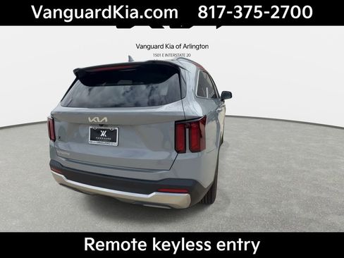 Certified 2026 Kia Sorento S w/ S Panoramic Sunroof Package FWD image 8
