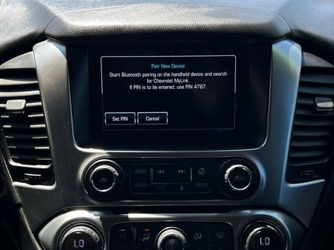 Used 2018 Chevrolet Tahoe Premier AWD/4WD image 39