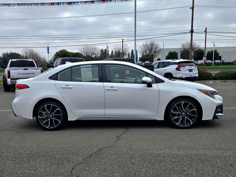 Used 2020 Toyota Corolla SE image 7