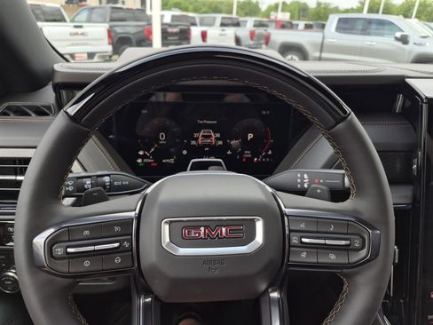 New 2026 GMC Yukon XL AT4 w/ AT4 Premium Plus Package image 20