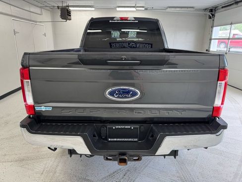 Used 2018 Ford F250 XL w/ STX Appearance Package AWD/4WD image 5