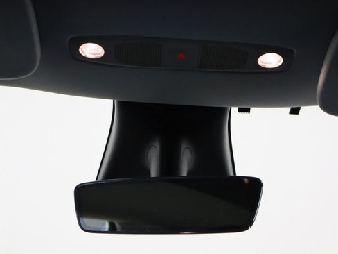 Used 2020 Tesla Model Y Long Range image 21