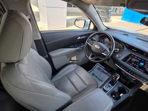 Used 2022 Cadillac XT4 Premium Luxury w/ Safety Alert Package image 20