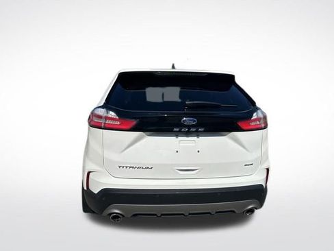 Used 2022 Ford Edge Titanium w/ Equipment Group 301A AWD/4WD image 5