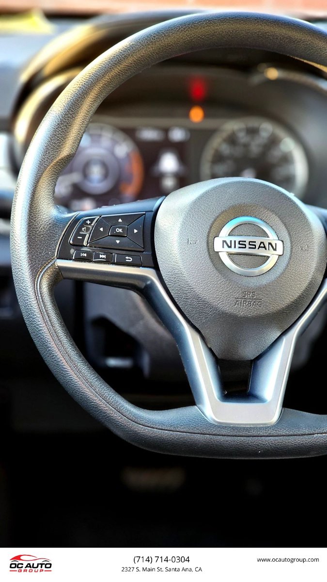 Used 2021 Nissan Versa SV FWD image 25