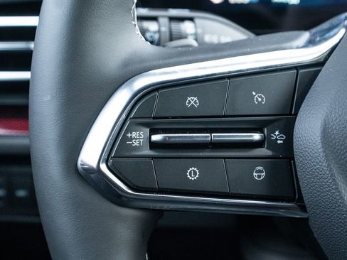 New 2025 Chevrolet Traverse Z71 w/ Enhanced Driving Package image 19