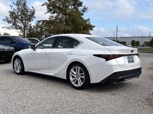 Used 2024 Lexus IS 300 w/ Comfort Package RWD image 5