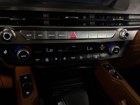 Used 2025 Kia Telluride EX X-Line AWD/4WD image 19