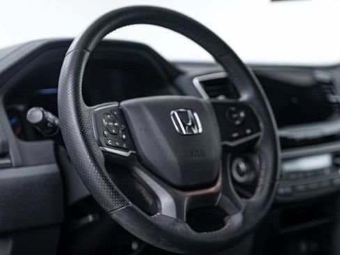 Used 2022 Honda Pilot TrailSport image 11