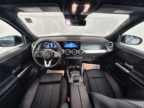 Used 2022 Mercedes-Benz GLB 250 4MATIC image 23
