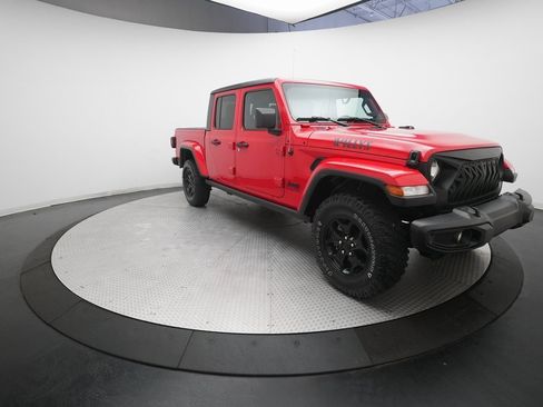 Used 2021 Jeep Gladiator Willys image 13