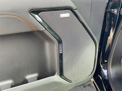 Used 2024 GMC Sierra 2500 AT4 w/ Technology Package image 36