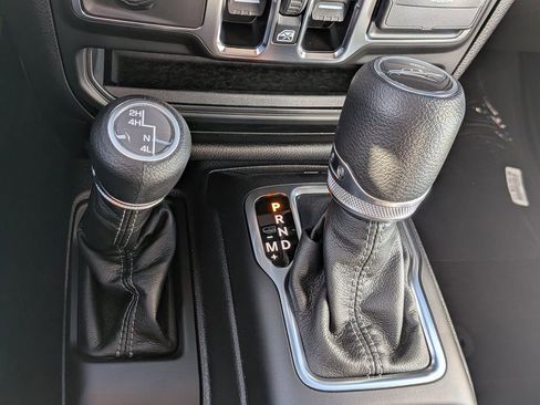 New 2026 Jeep Gladiator Sport image 15