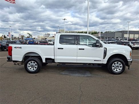 Certified 2024 Ford F250 XLT image 7