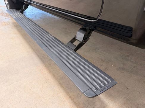 Used 2020 RAM 1500 Limited image 23