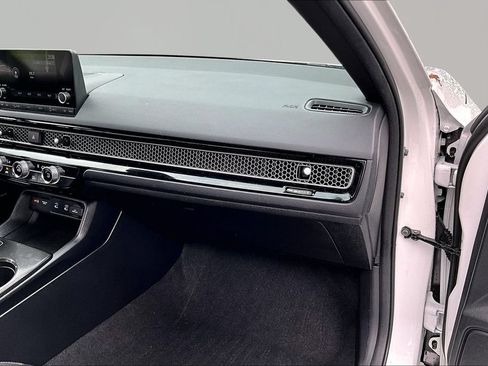 Certified 2025 Honda Civic Sport image 18