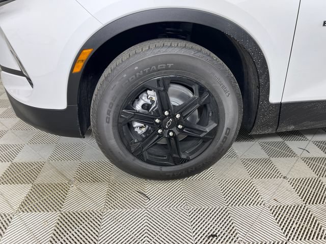 New 2026 Chevrolet Blazer LT w/ Convenience Package FWD image 23